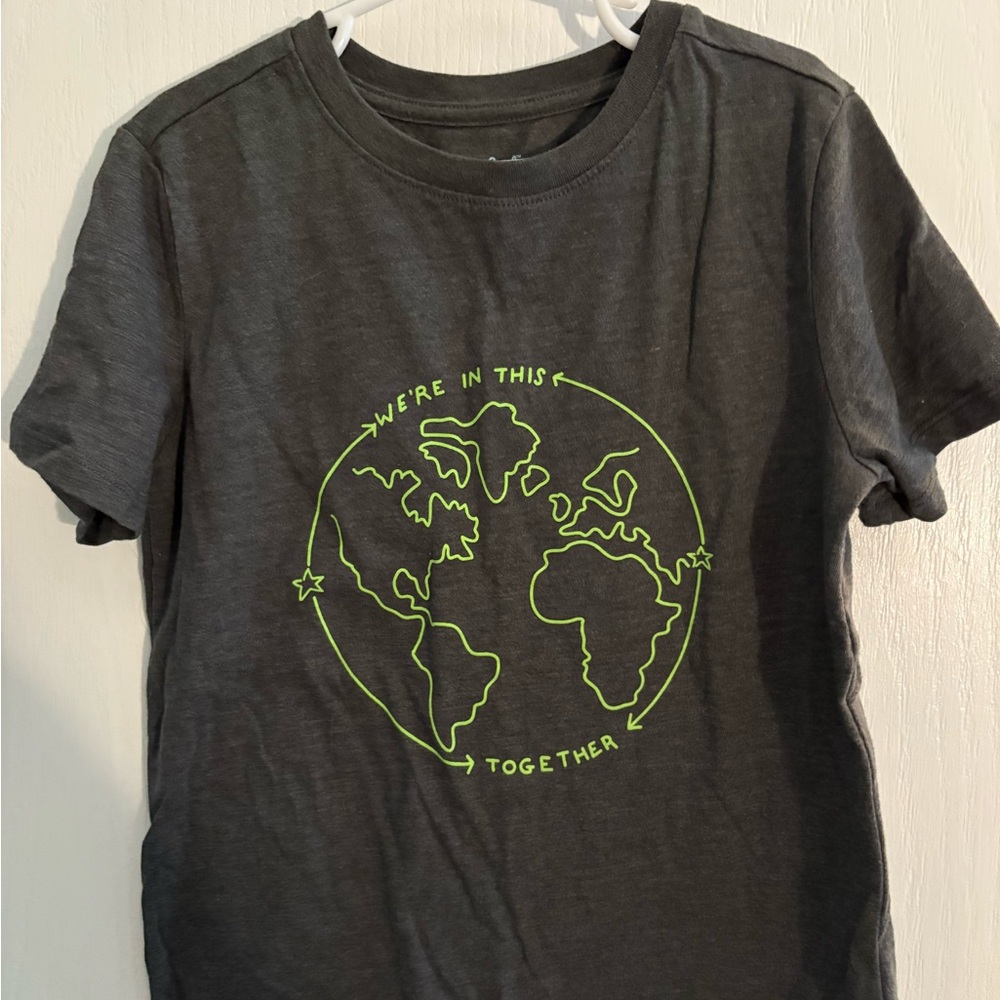 Cat & Jack Gray and Green Earth Tee Short Sleeve